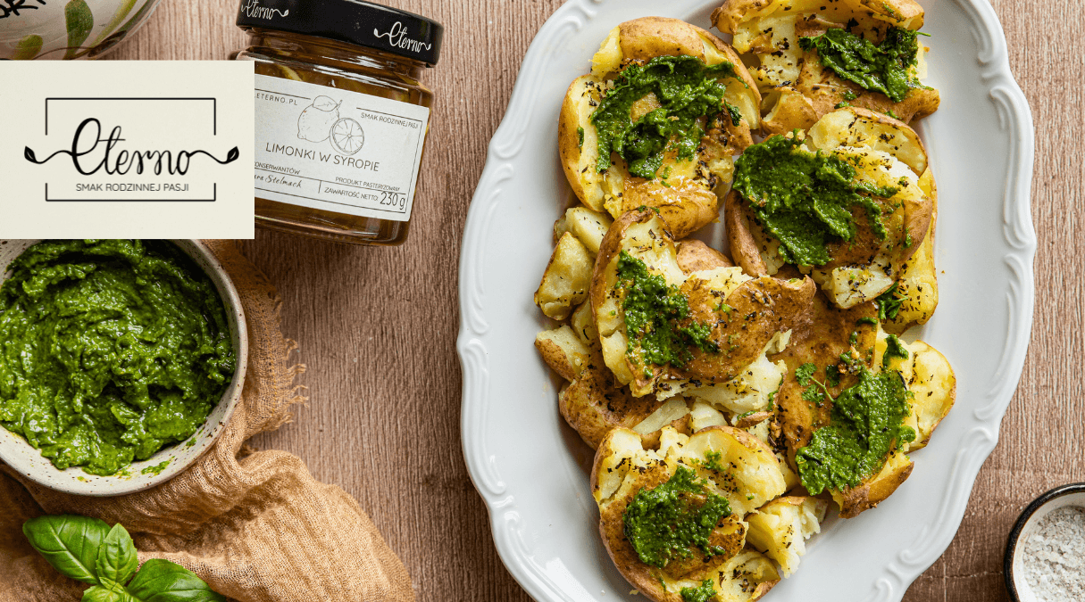 Smashed potatoes z ziołowym pesto