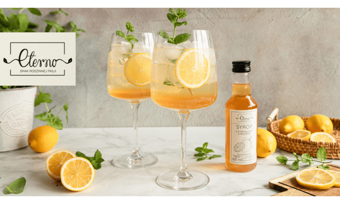 Lemon Spritz z syropem cytrynowym z rumem 